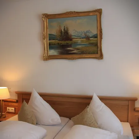 Hotel Schwabenwirt 3*