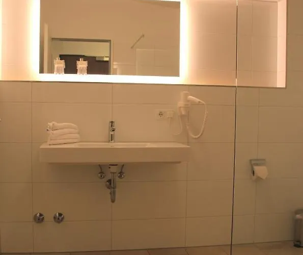 Hotel Schwabenwirt 3*