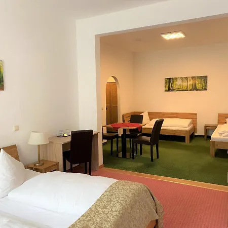 Hotel Schwabenwirt 3*