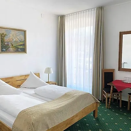 Schwabenwirt Hotel 3*